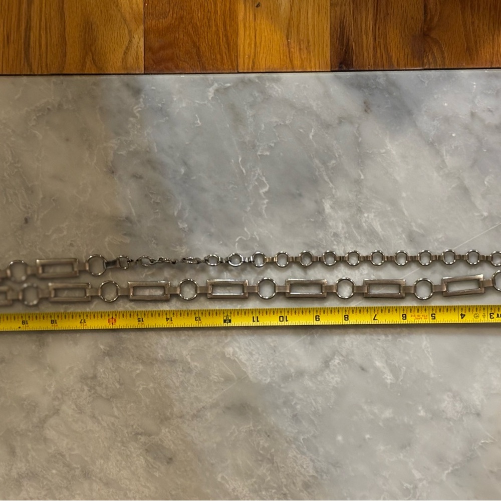 VINTAGE Silver Chain Belt - Picture 9 of 9